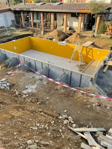 Piscina privata - immagine 3