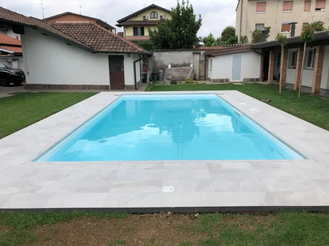 Piscina privata - immagine 7