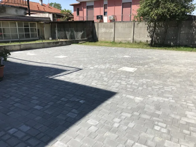 Ristrutturazione spazio esterno residenziale - immagine 11